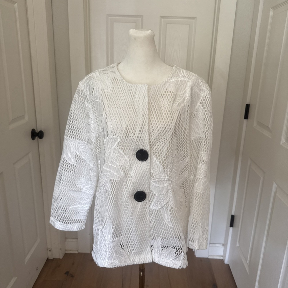 Multiples Sz L White Mesh Floral Jacket Top Blouse Lightweight‎ Beach Pics Cute